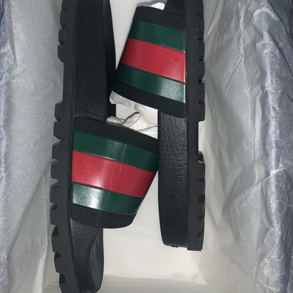 Authentic Men’s Gucci Slides